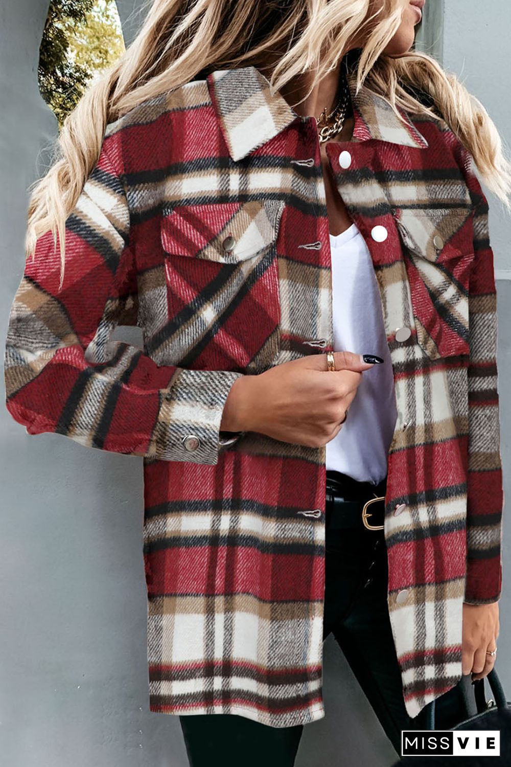 Geometric Plaid Print Pocketed Shirt