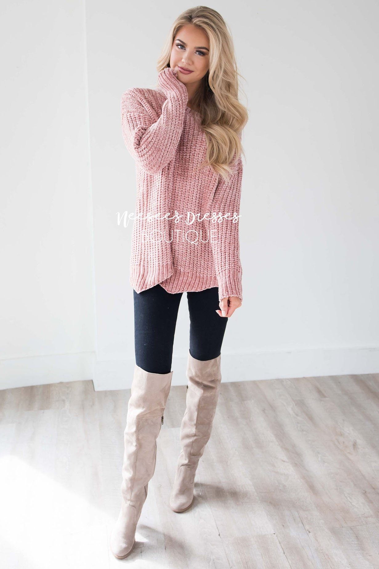 Starstruck By Love Scallop Hem Sweater