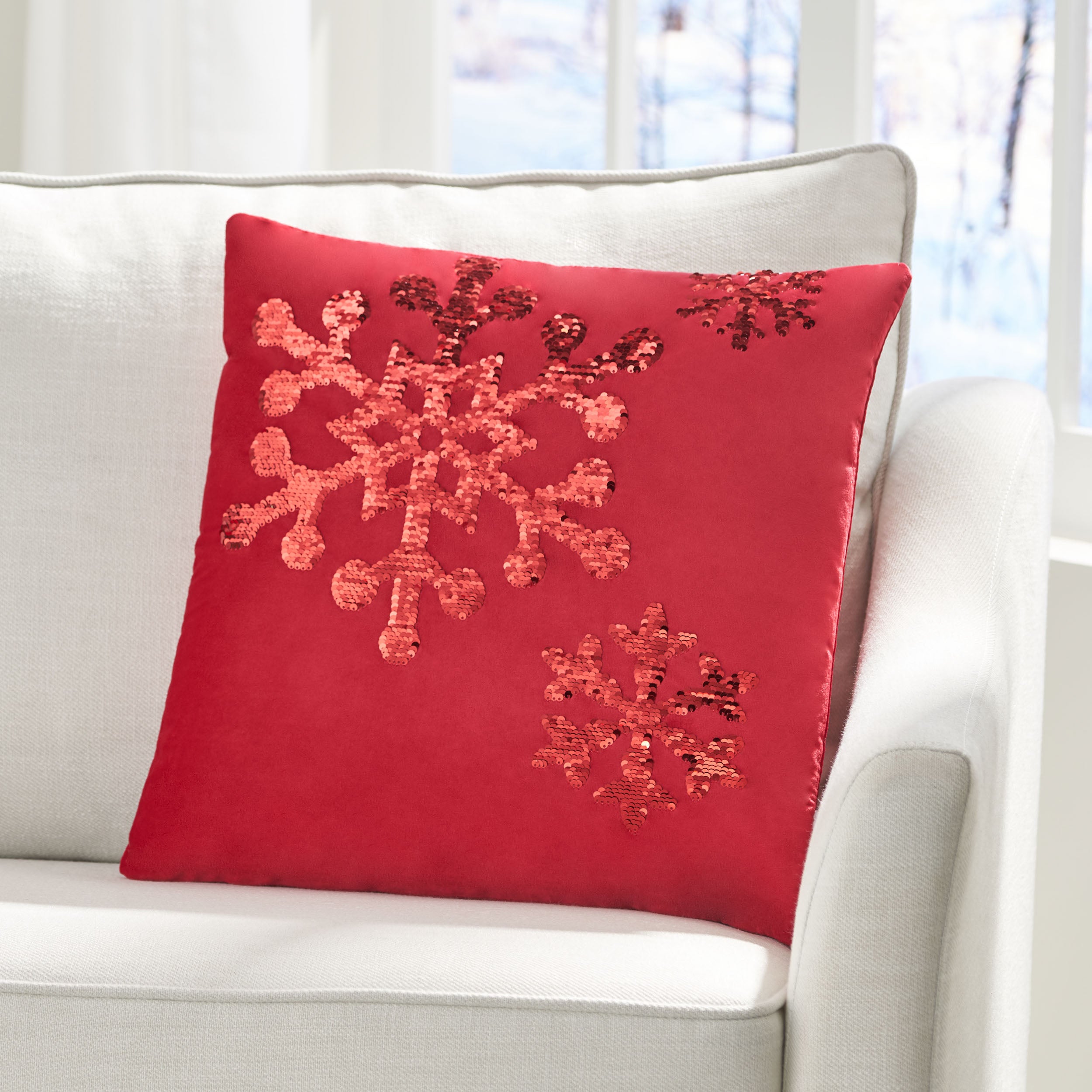 Geary Glam Velvet Christmas Throw Pillow Cover