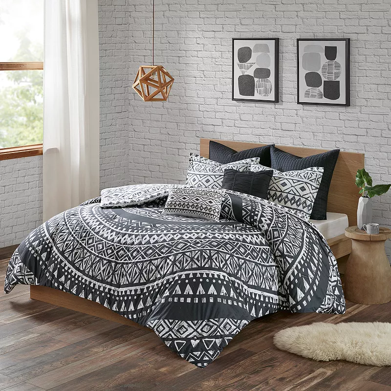 Urban Habitat Cora 7-piece Cotton Comforter Set with Throw Pillows