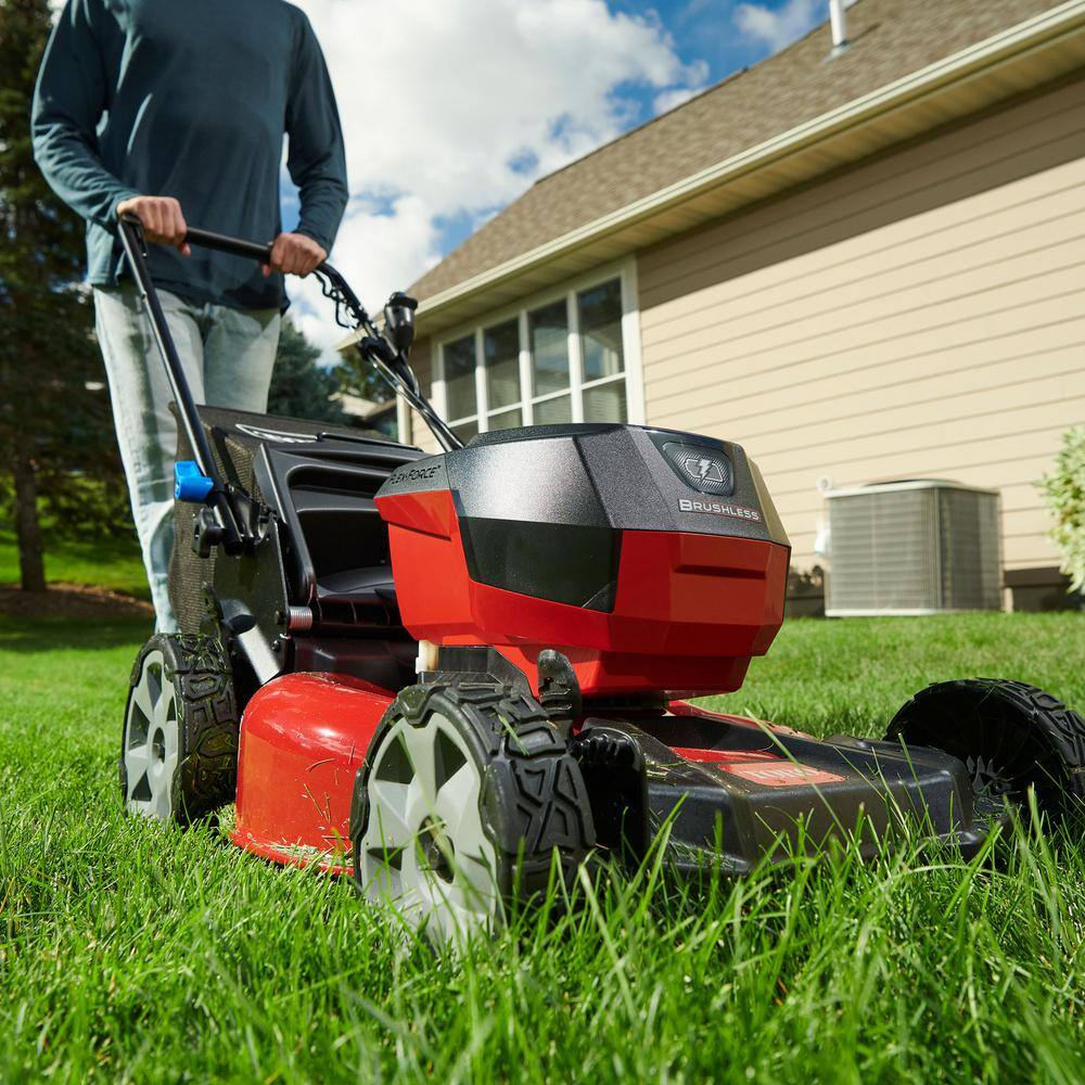 Toro 21 in. Recycler SmartStow 60-Volt Lithium-Ion Brushless Cordless Battery Walk Behind Push Lawn Mower (Bare Tool) 21323T