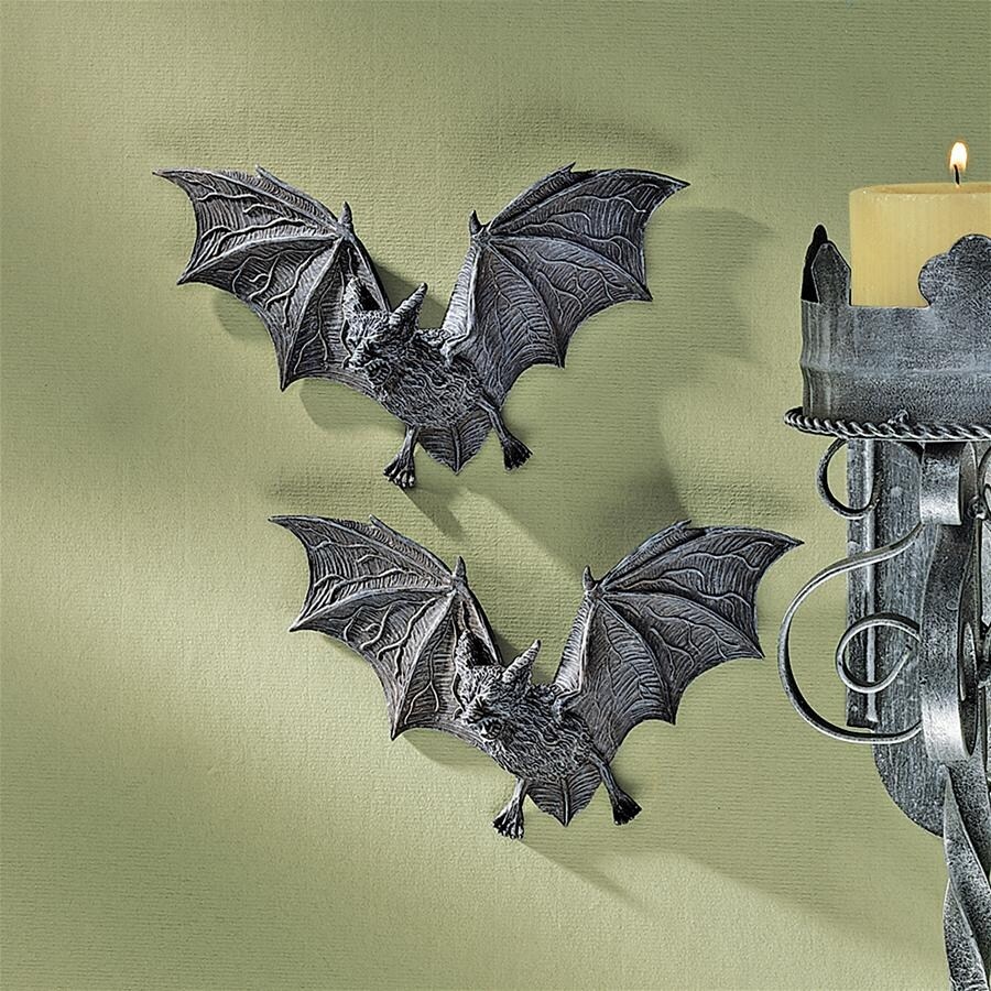 Design Toscano The Vampire Bats of Castle Barbarosa Wall Sculptures: Set of 2