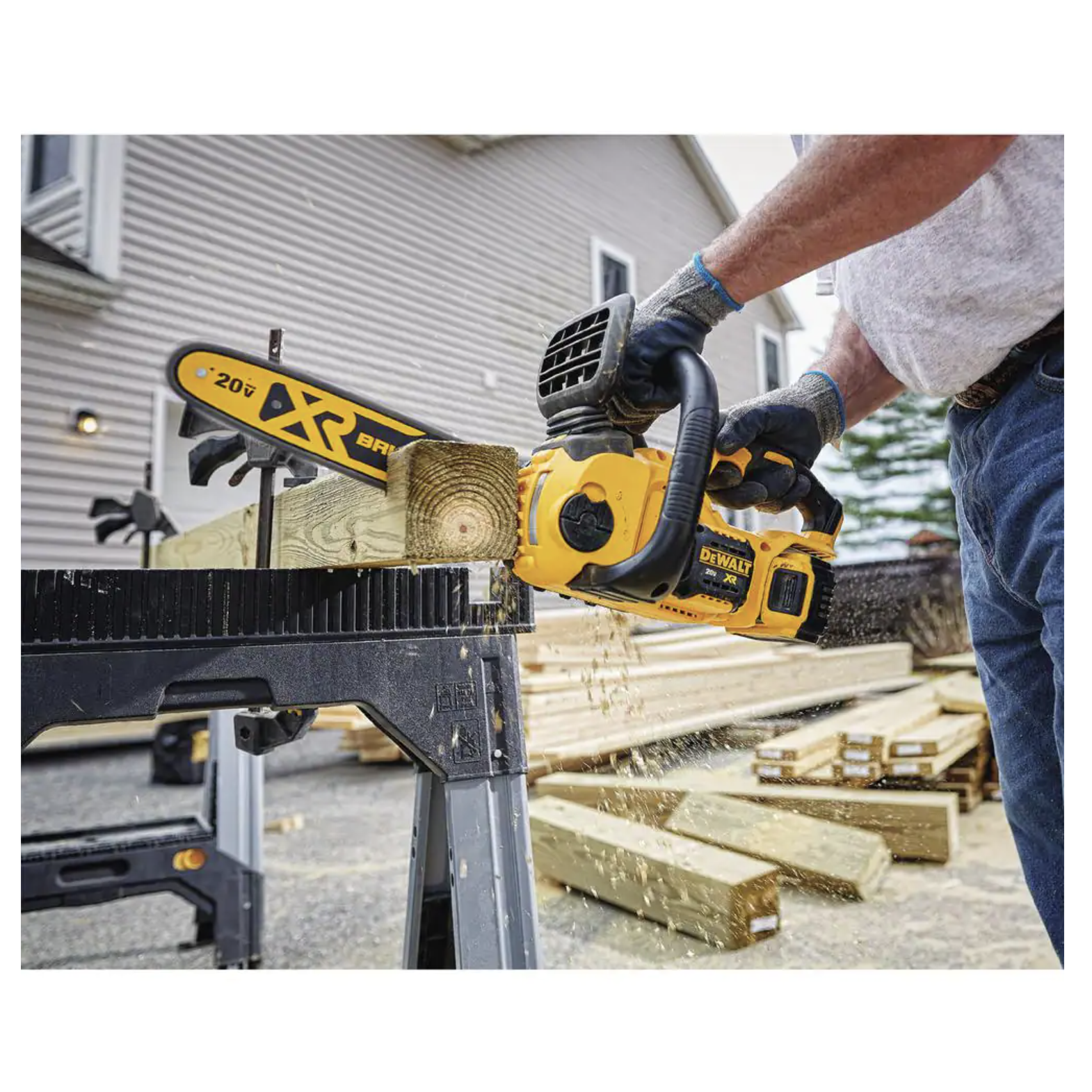 Dewalt 20V MAX 12in. Brushless Cordless Battery Powered Chainsaw， Tool Only， 45 Link (DCCS620BW1DT612)