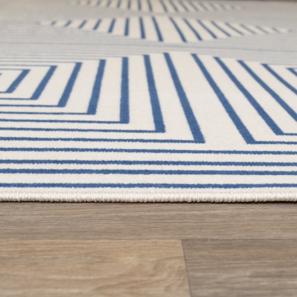 Paskal Geometric Striped Indoor/Outdoor Area Rug