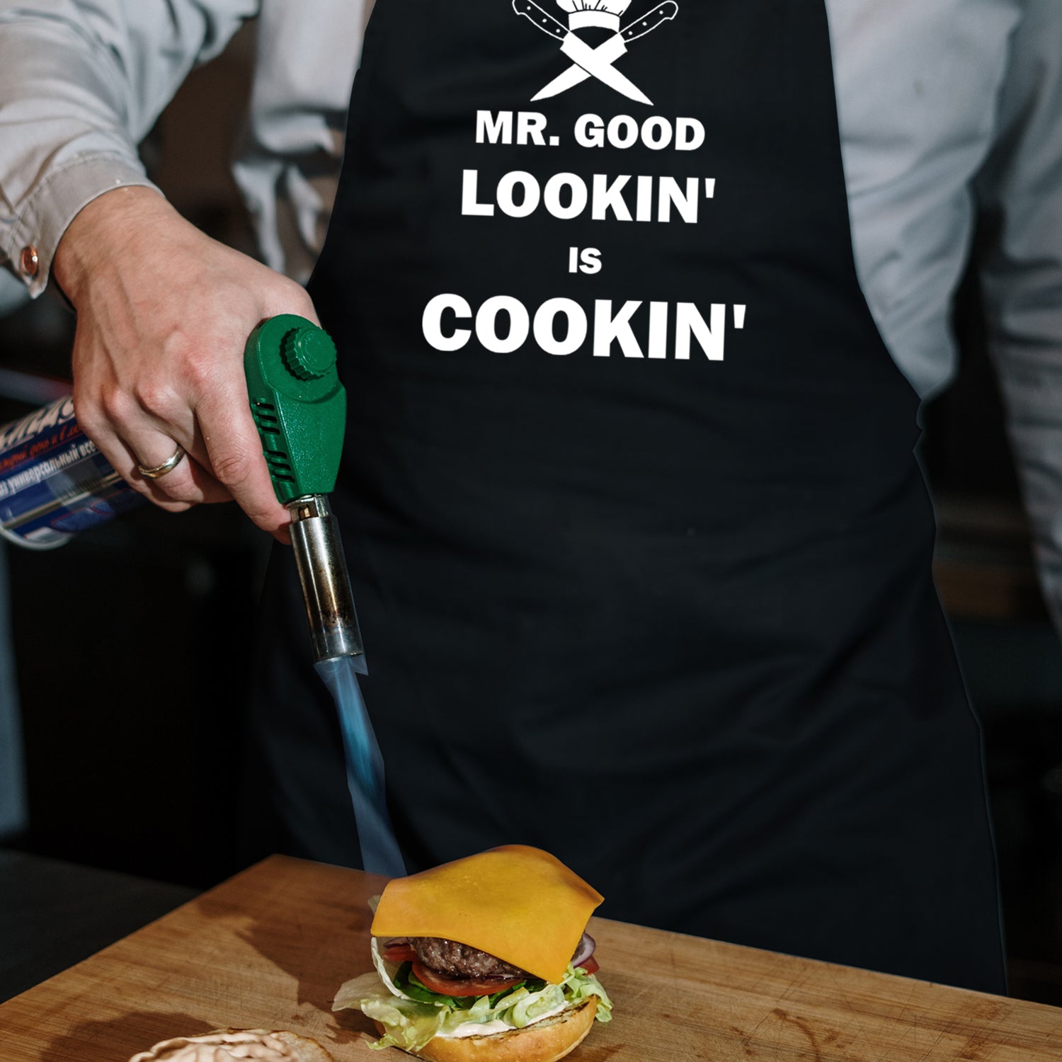 Cooking Aprons for Men， Funny Grill BBQ Kitchen Chef Apron for Men Dad Husband， Grilling Gifts for Fathers Day Birthday