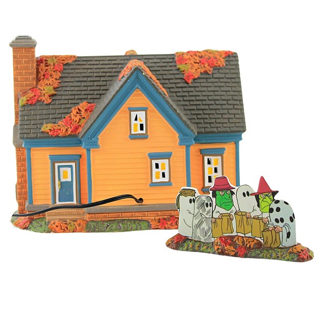 Department 56 House Trick or treat Lane W Peanuts Decorative Figurines