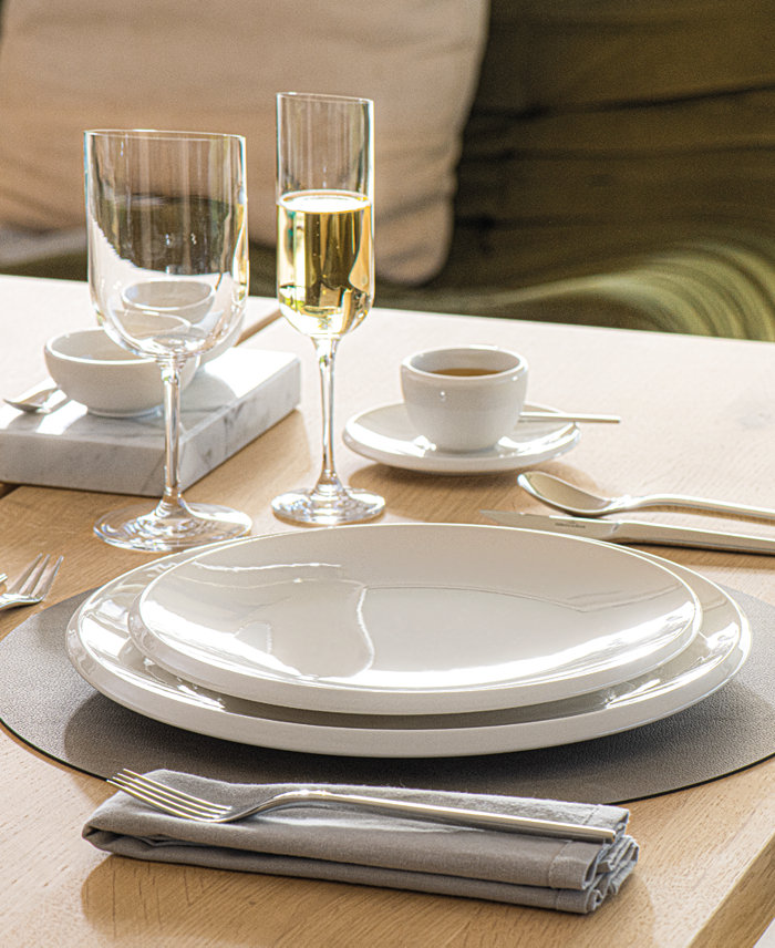 Villeroy and Boch Villeroy and Boch New Moon Dinnerware Collection