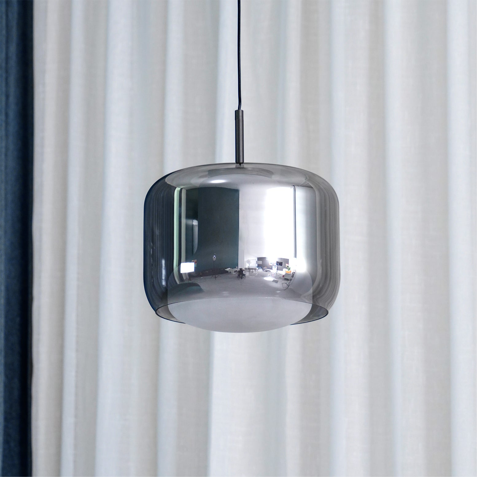 Titan Glass Pendant Lamp