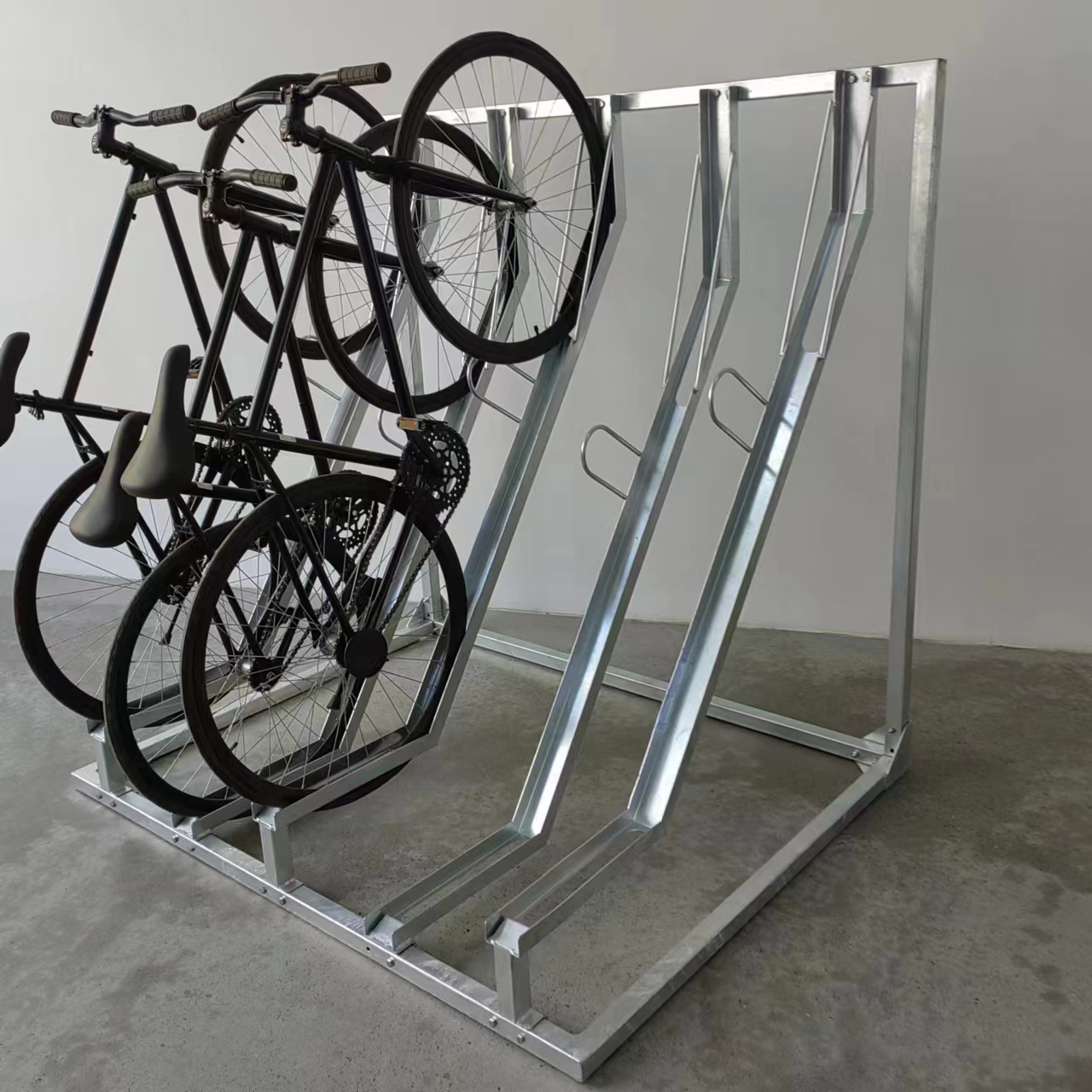 Commercial Outdoor Hot Dipped Galvanized Semi Vertical Multi Wall Mounted Carbon Bike Bicycle Storage Cycle Rack