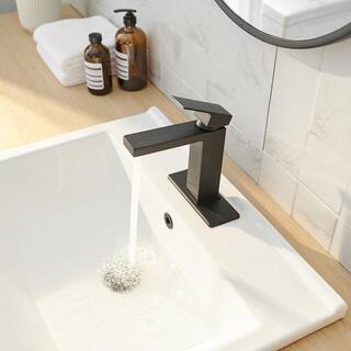 BWE Single Hole Single-Handle Low-Arc Bathroom Faucet With Pop-up Drain Assembly in Matte Black A-96006-B-2