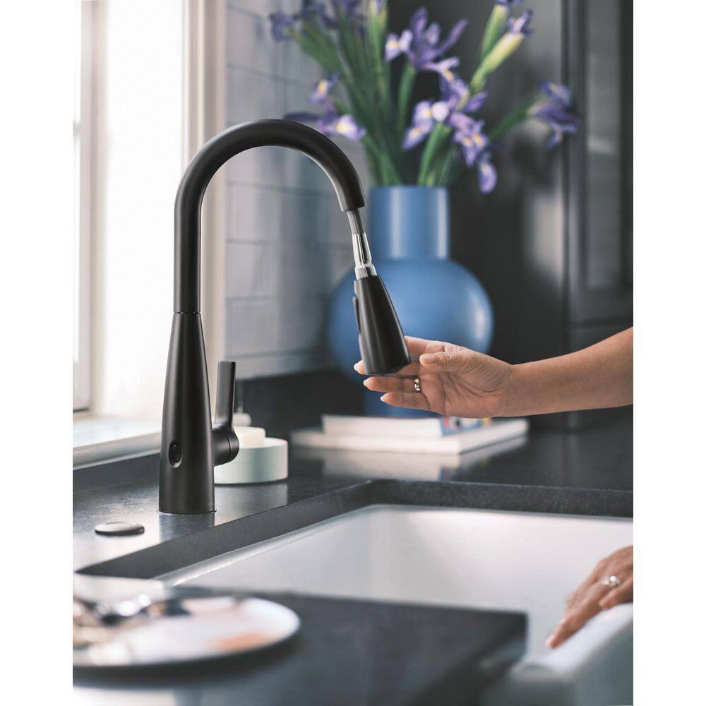 MOEN Haelyn Touchless Single-Handle Pull-Down Sprayer Kitchen Faucet with MotionSense Wave and Power Clean in Matte Black 87627EWBL