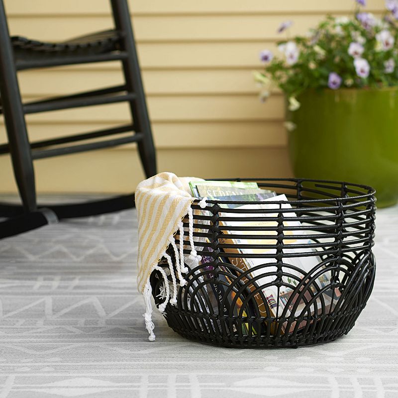 Household Essentials Round Resin Scallop Basket