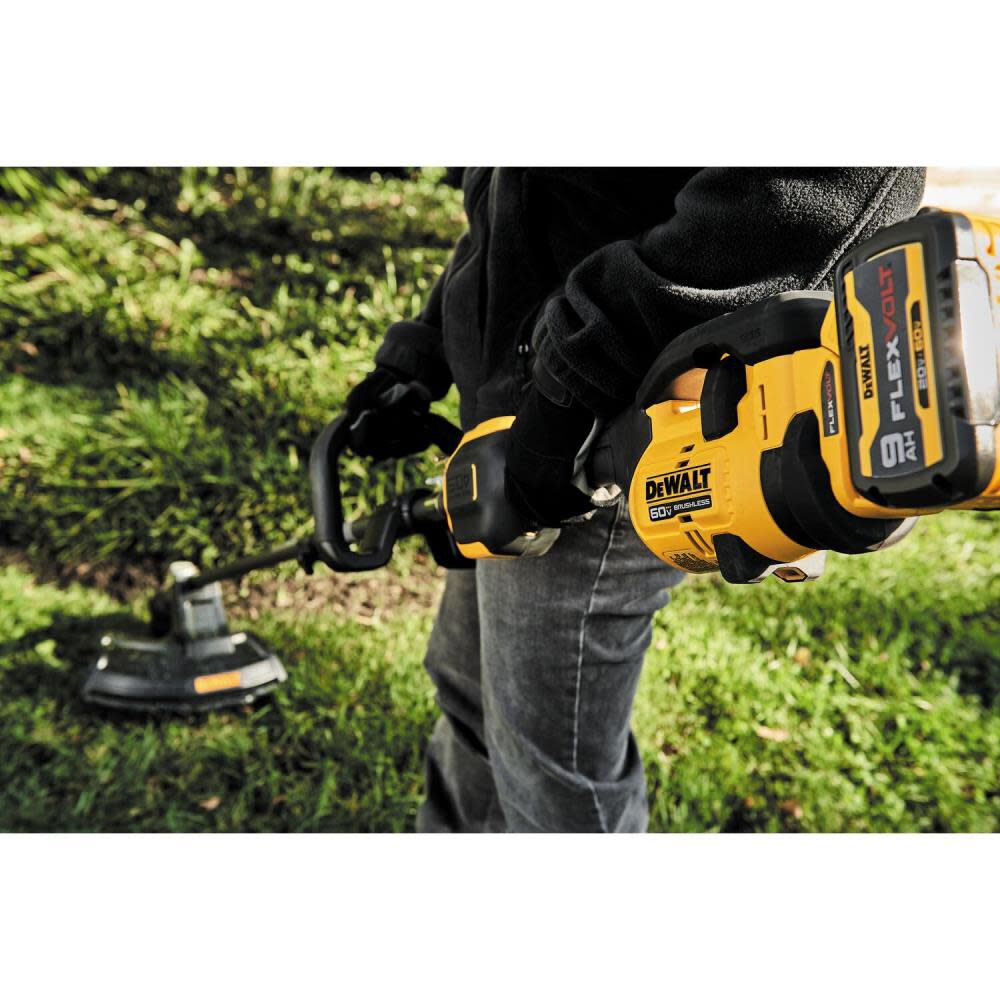 DEWALT 60V MAX* 17 in. Brushless Attachment Capable String Trimmer Kit DCST972X1 from DEWALT