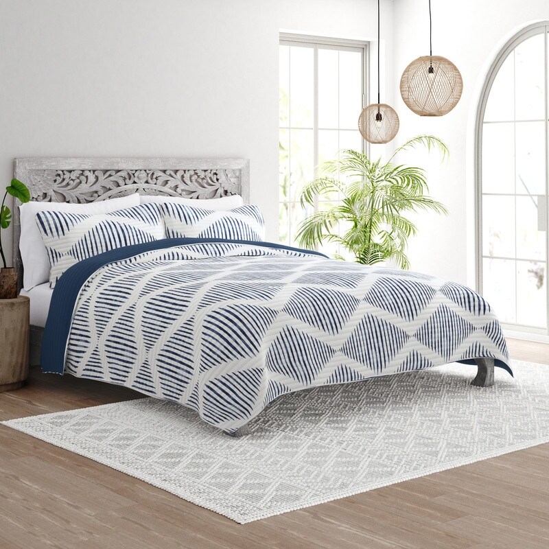 Soft Essentials  Season 3 Piece Distressed Diamond Reversible Quilt Set with Shams