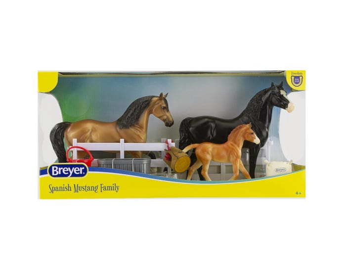 Breyer Spanish Mustang Family - 5490