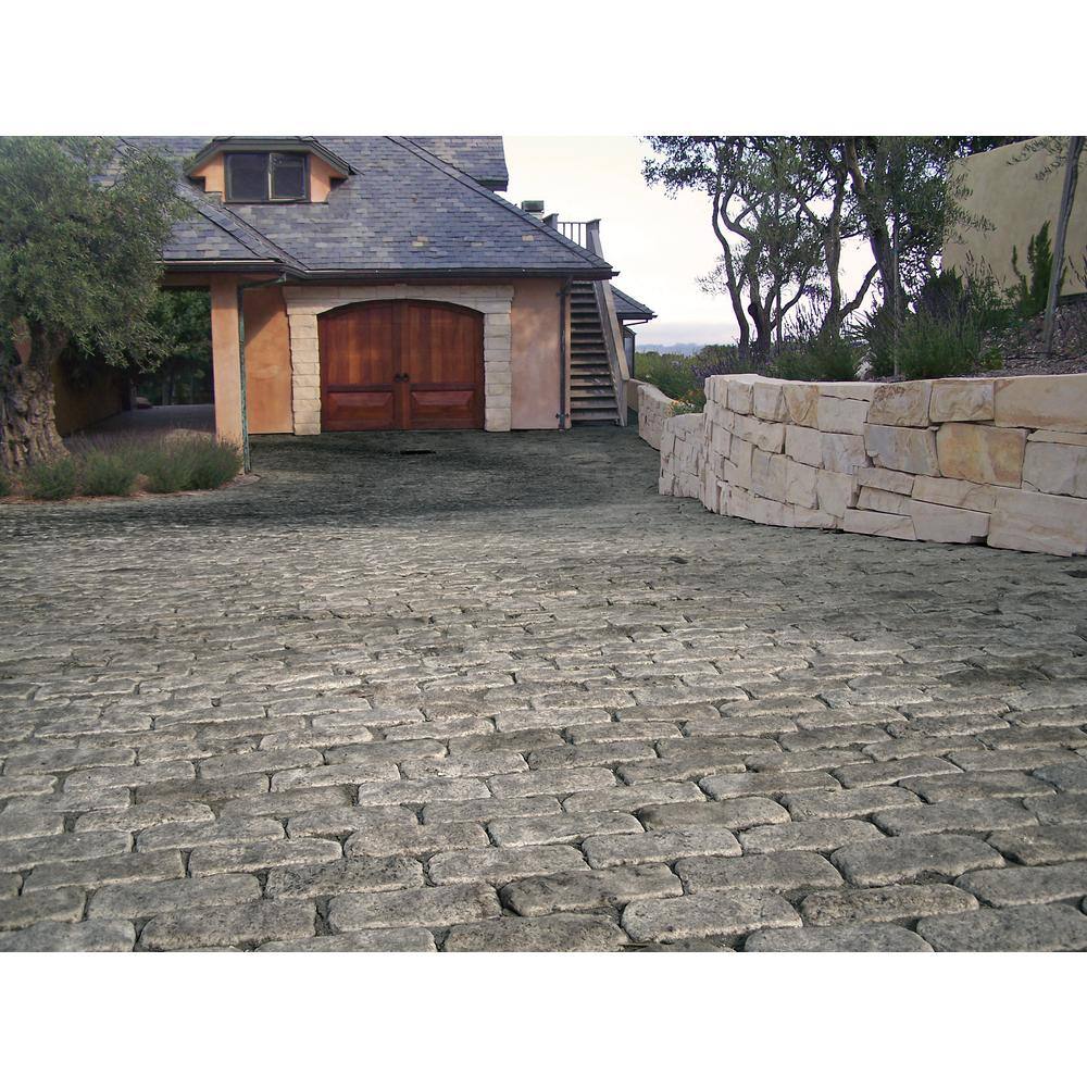 MSI Belgium Block Gray 4 in. x 8 in. Rectangle Granite Cobbles Paver (216 Pieces47.52 sq. ft.Pallet) LHDCOBGBELBLO48