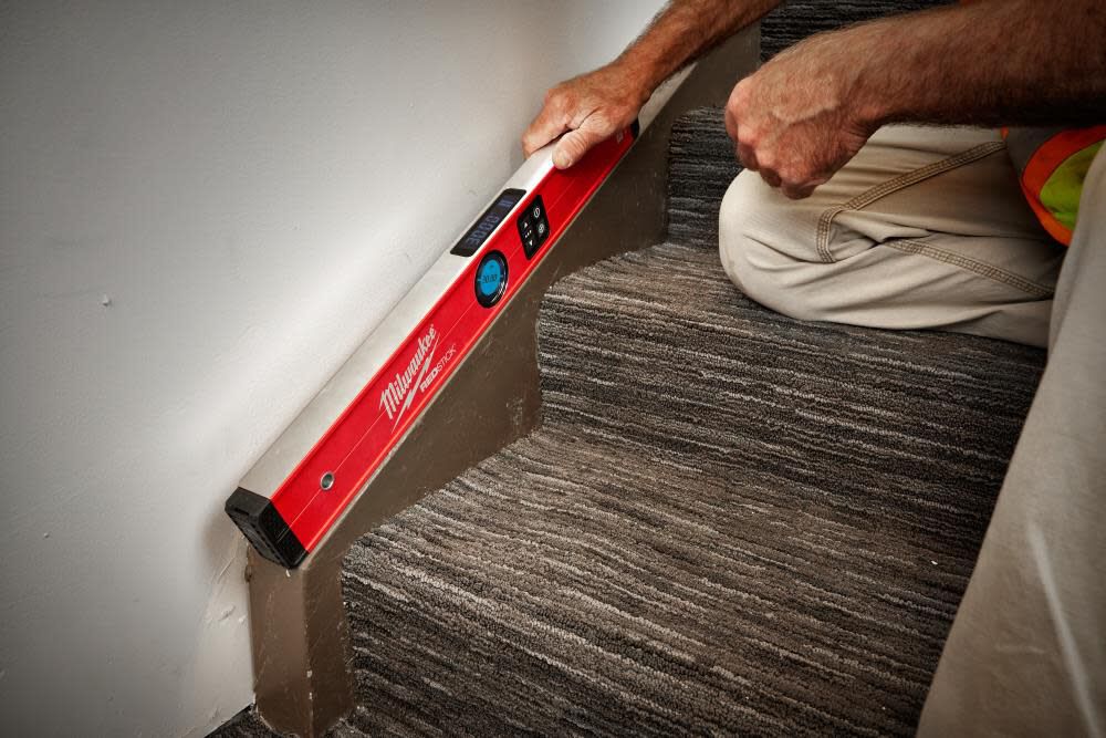 Milwaukee 24 in. REDSTICK Digital Level with PINPOINT Measurement Technology MLDIG24 from Milwaukee