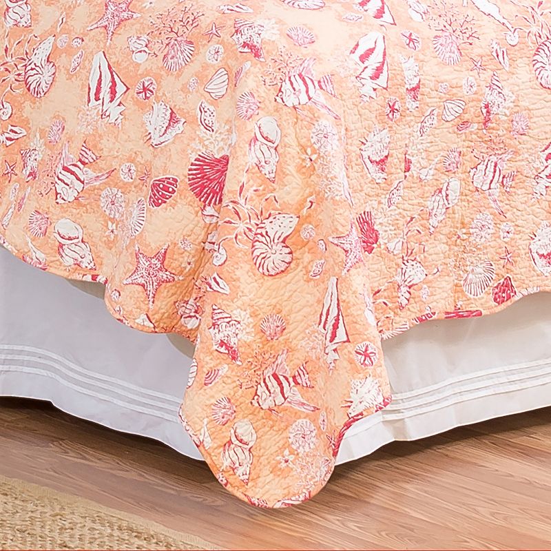 CandF Home Lagoon Peach Quilt Set with Shams