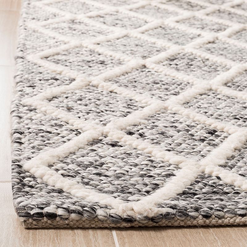 Safavieh Natura Allison Diamond Rug