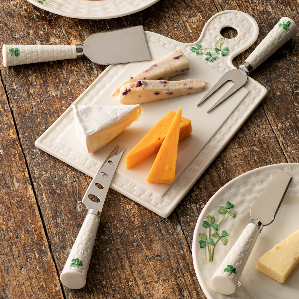 Belleek Classic Shamrock Cheese Knife Set of 4