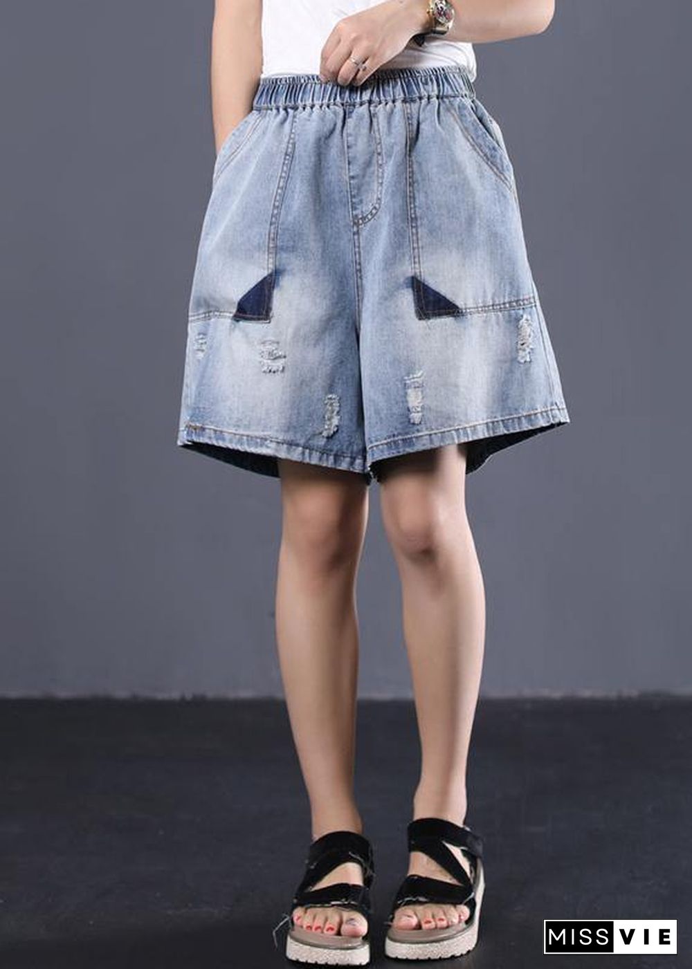 Korean version loose retro washed white Ming line denim shorts