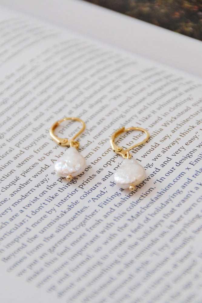 Whisper Of The Heart Earrings Gold And White