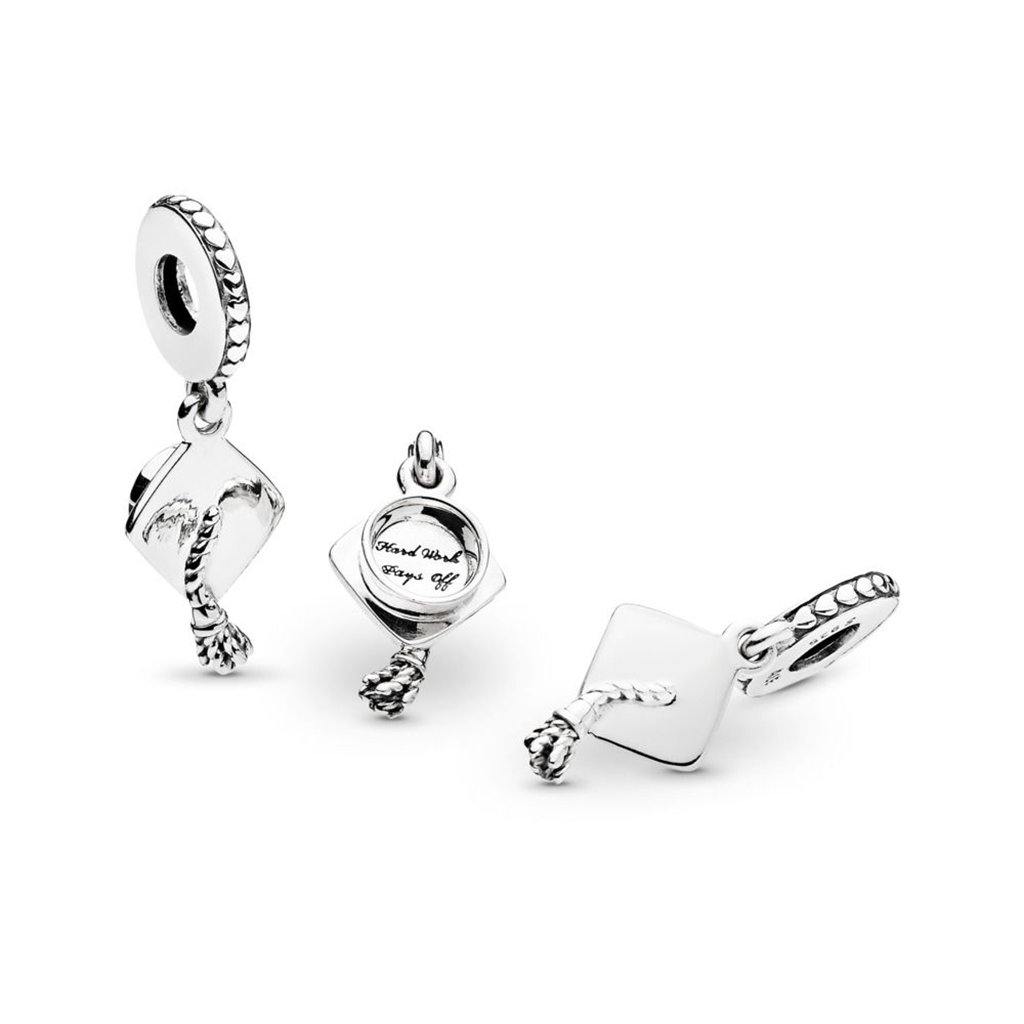 PANDORA  MOMENTS Graduation Dangle Charm