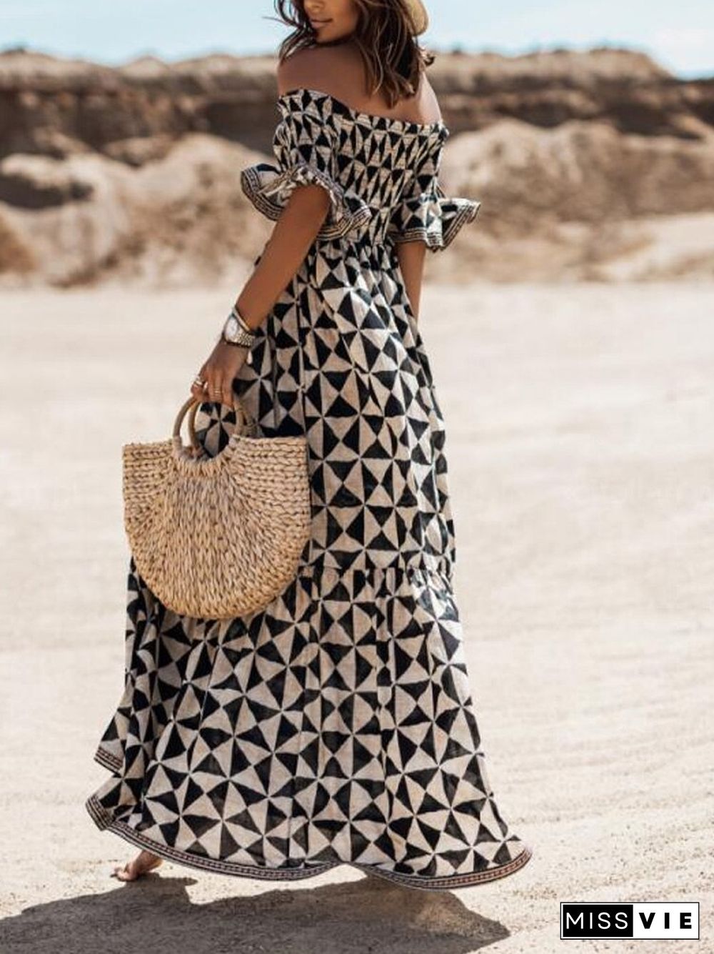 Casual Black White Rhombus Print Beach Dress Fashion Women Off Shoulder Long Dress Elegant Sexy Backless Ruffle Boho Party Dress