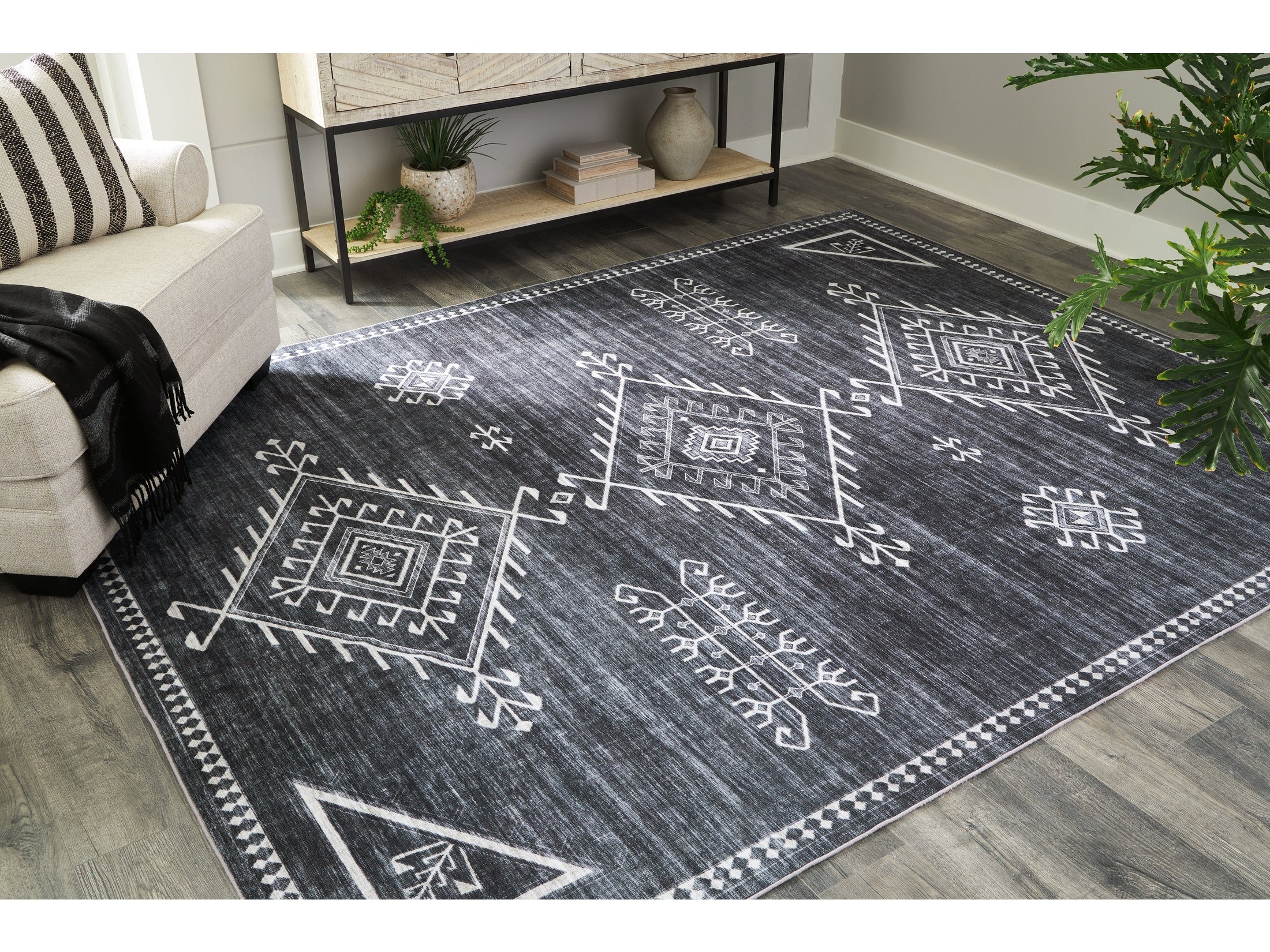 (Online Special Price) Arloman Black/Cream/Gray 75 x 96 Rug