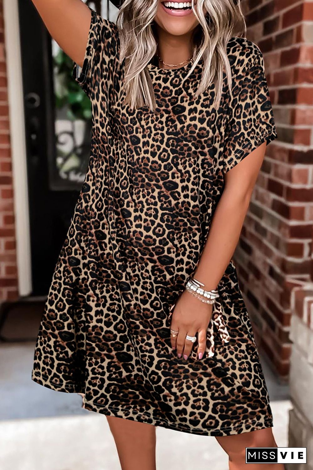 Leopard Printed O-Neck Short Sleeve Dress