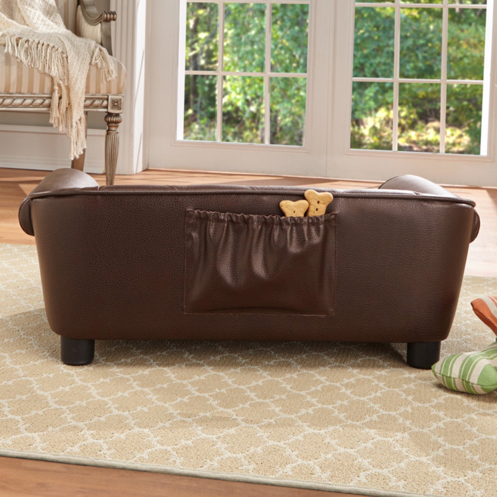 Enchanted Home Pet Brisbane Tufted Pet Bed