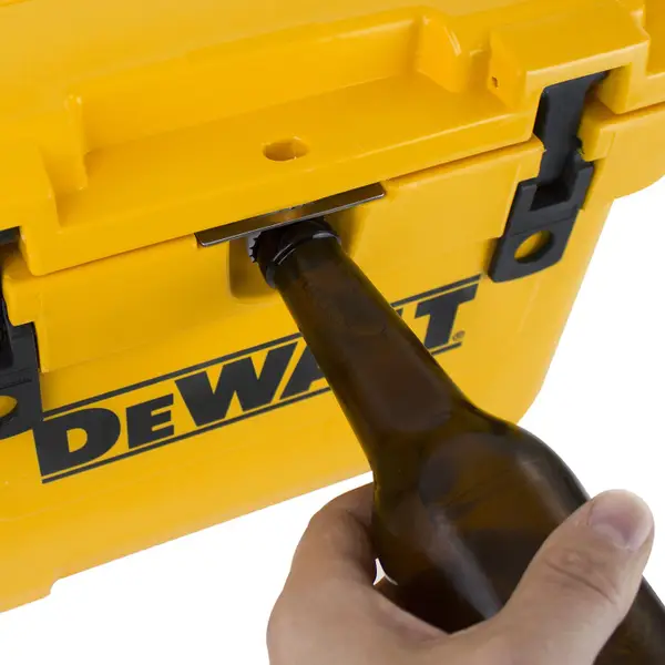 DEWALT 10 QT Lunchbox Cooler