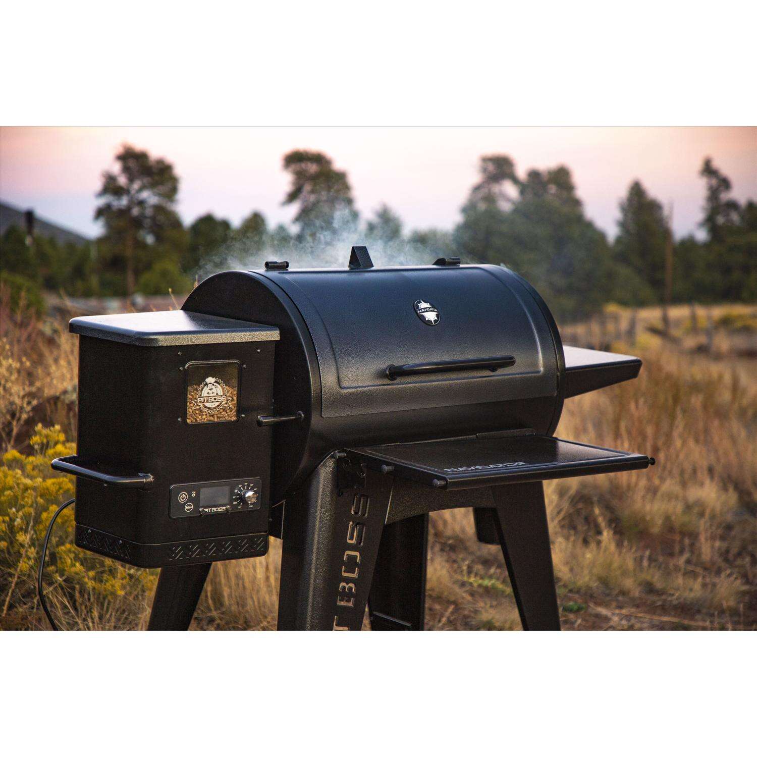 Pit Boss Navigator 850 Wood Pellet Grill Black