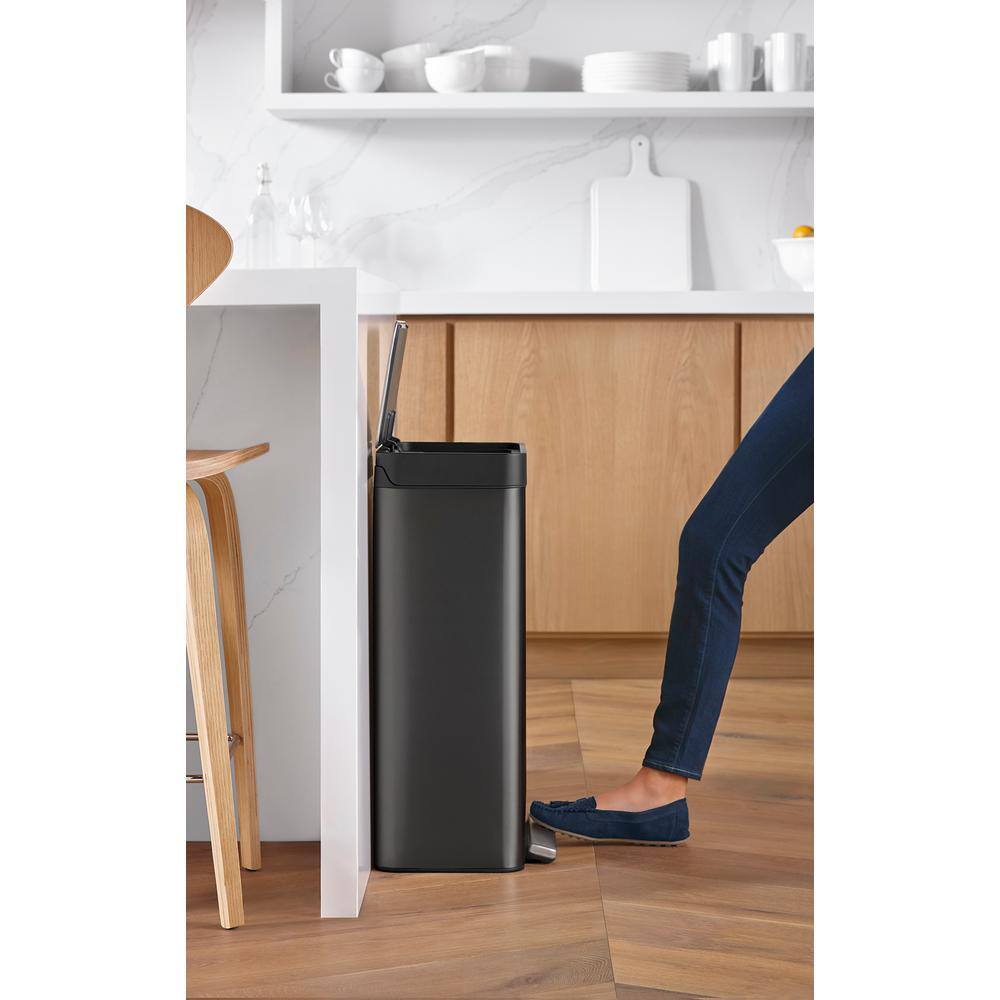 KOHLER 8 Gal. Loft Stainless Steel Trash Can in Black Stainless K-20941-BST