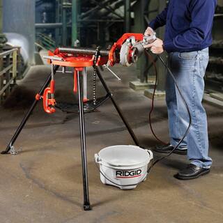 RIDGID 18 in. to 6 in. Pipe Capacity Portable TriStand Chain Vise with Integral Folding Legs  Tool Tray Model 460-A 36273