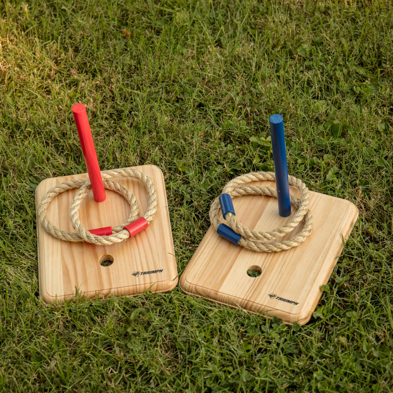 Triumph Wood Quoit Target Outdoor Lawn Game Set with Six Sisal Rope Toss Rings