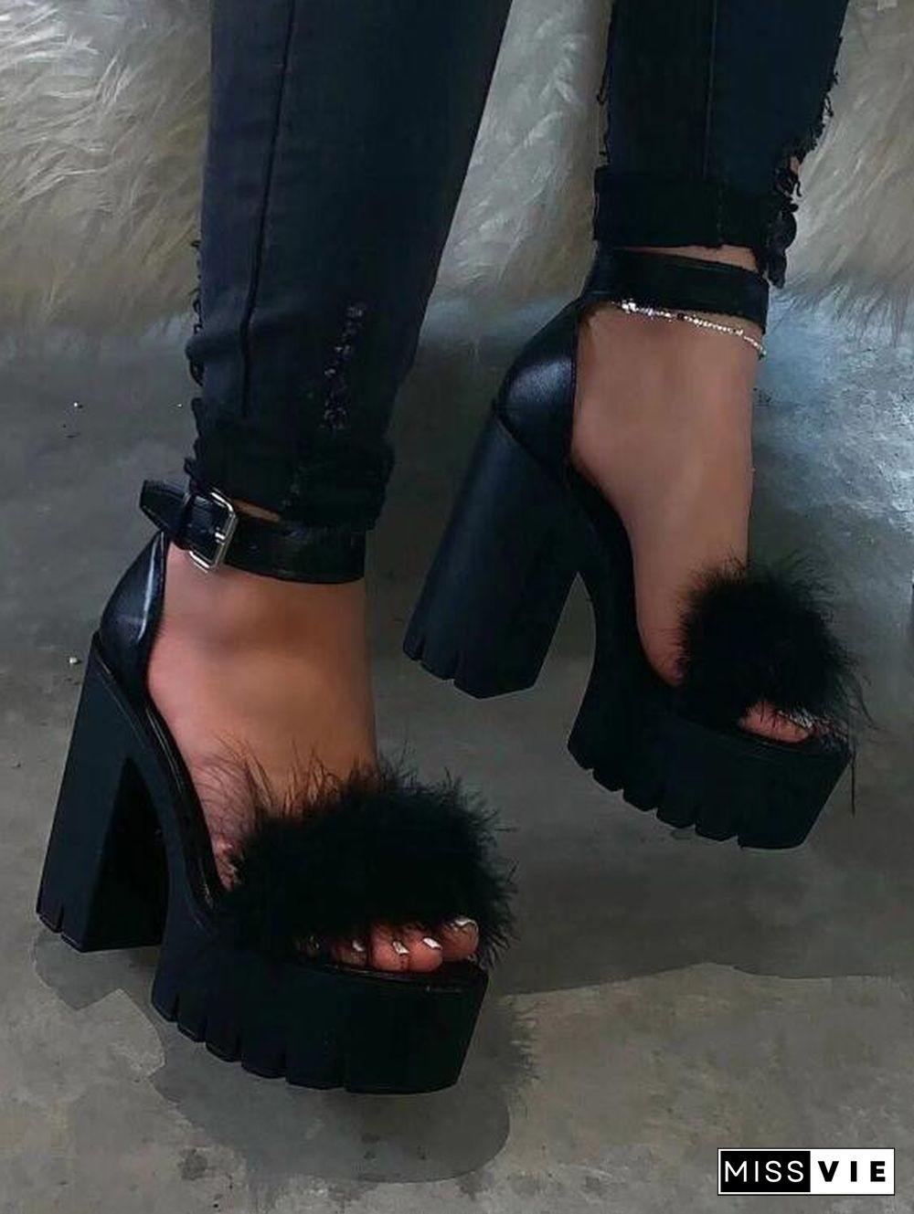 Back To School Outfit  Woman Furry Sandals High Heels With Fur Female Platform Pumps Women Ankle Strap Women'S Wedge Shoes Summer