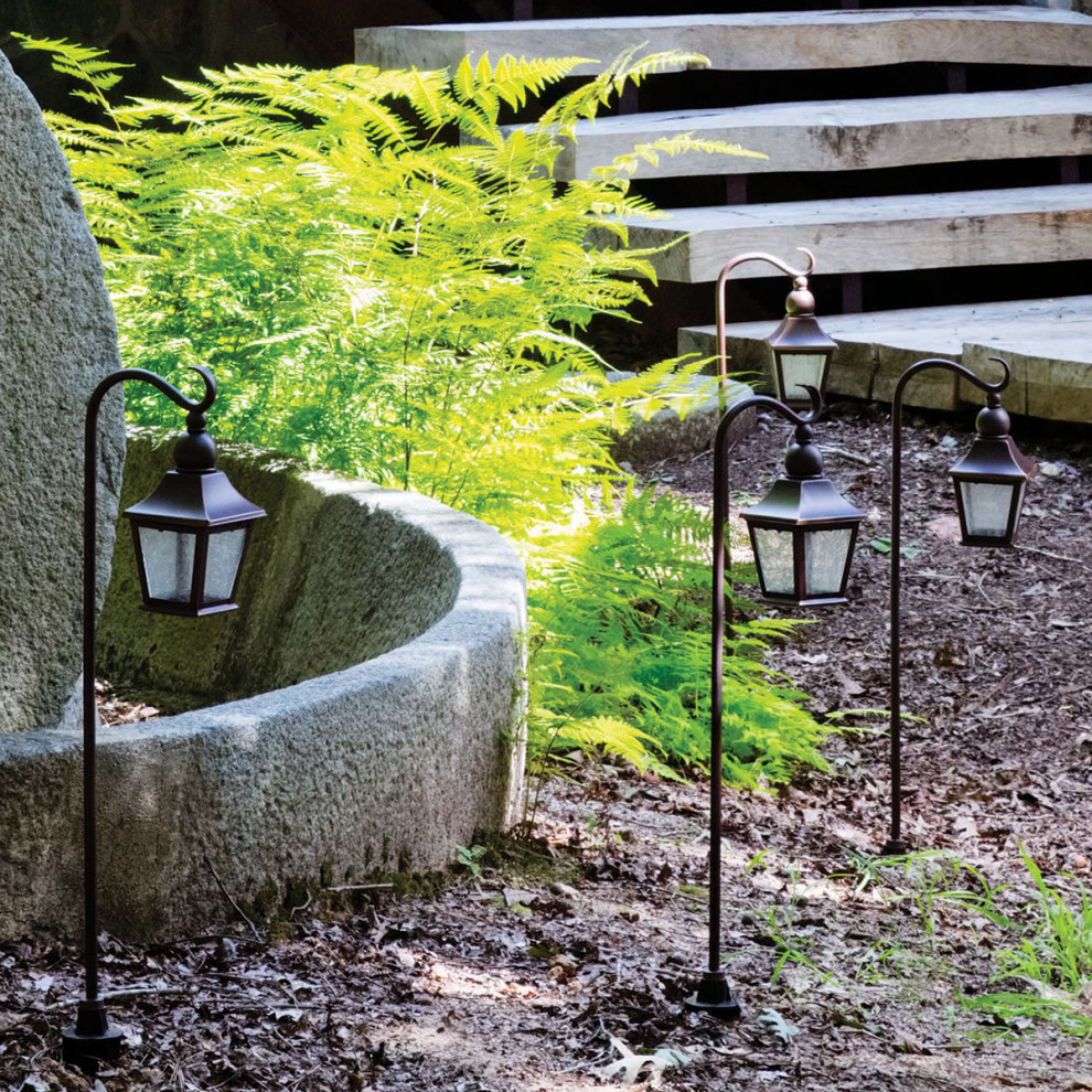 Hinkley Path Bratenahl Bratenahl Led Path Light  Copper Bronze   Traditional   Path Lights   by Hinkley  Houzz