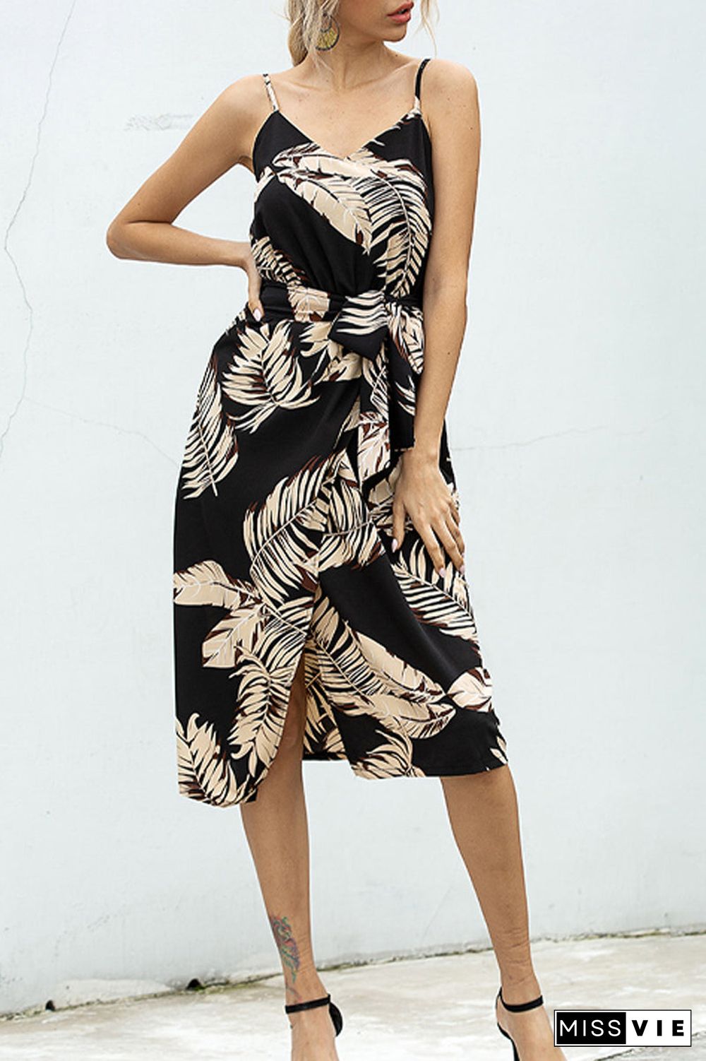 Digital Print Tie Up Halter V-Neck Midi Dress