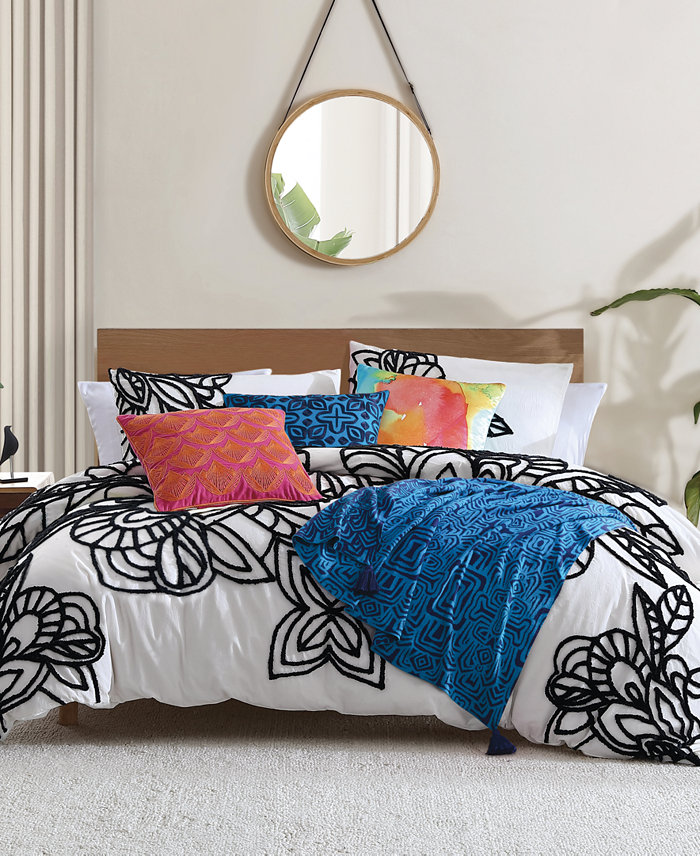 Rochelle Porter Wild Out Tufted Duvet Sets