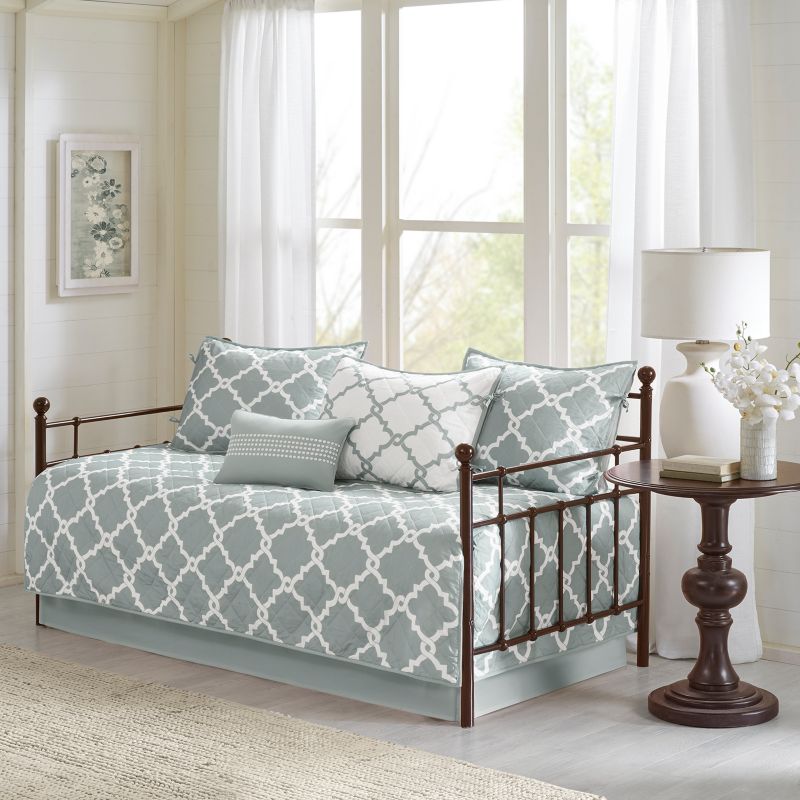 Madison Park Essentials 6-piece Almaden Daybed Set with Throw Pillow