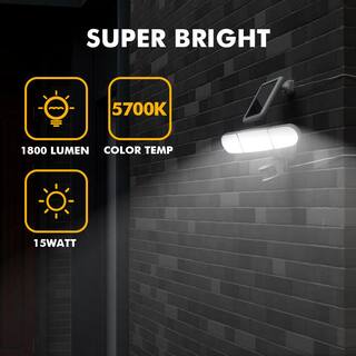 LUTEC Triple-Head 1800 Lumen 180 White Motion Sensing Outdoor Integrated LED Solar Flood Light 6934503331