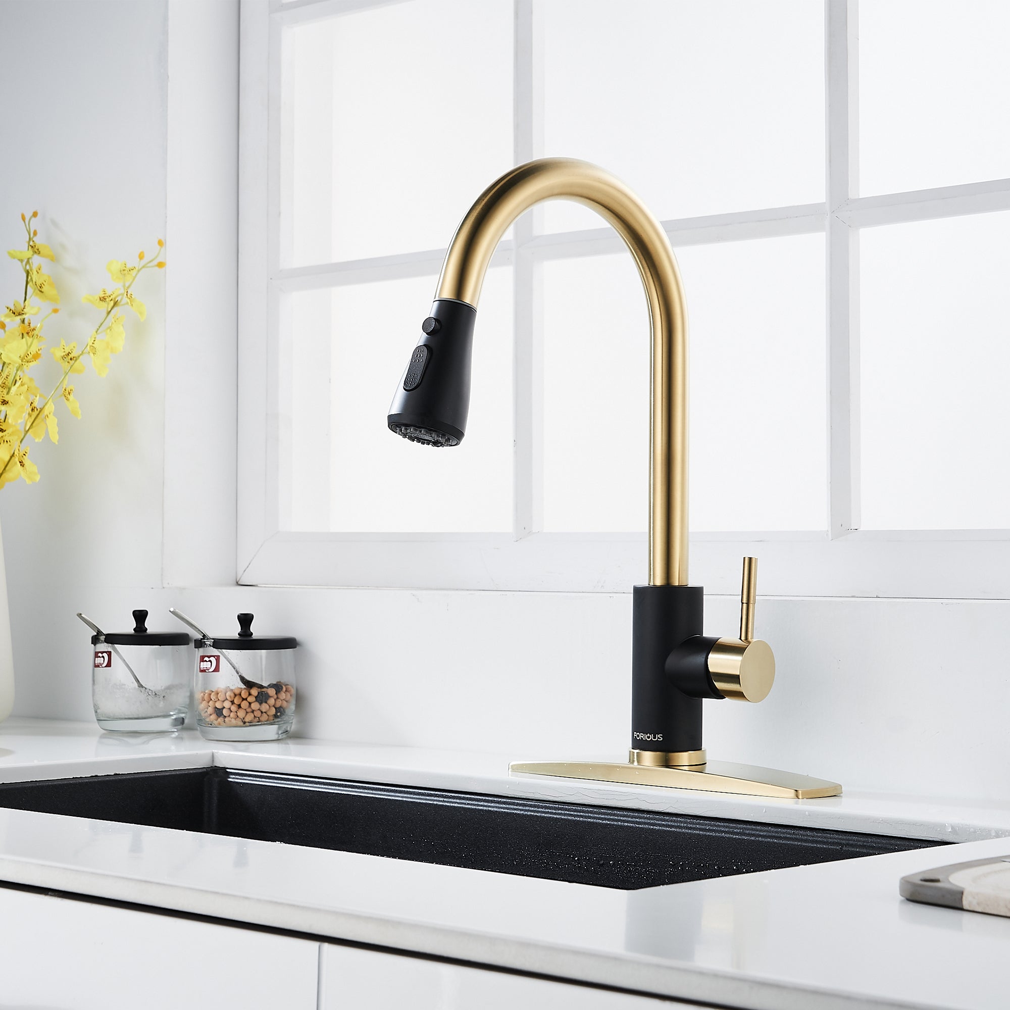 Forious Kitchen Faucet with Pull Down Sprayer Single Handle Sink Faucet Gold Black in Kitchen