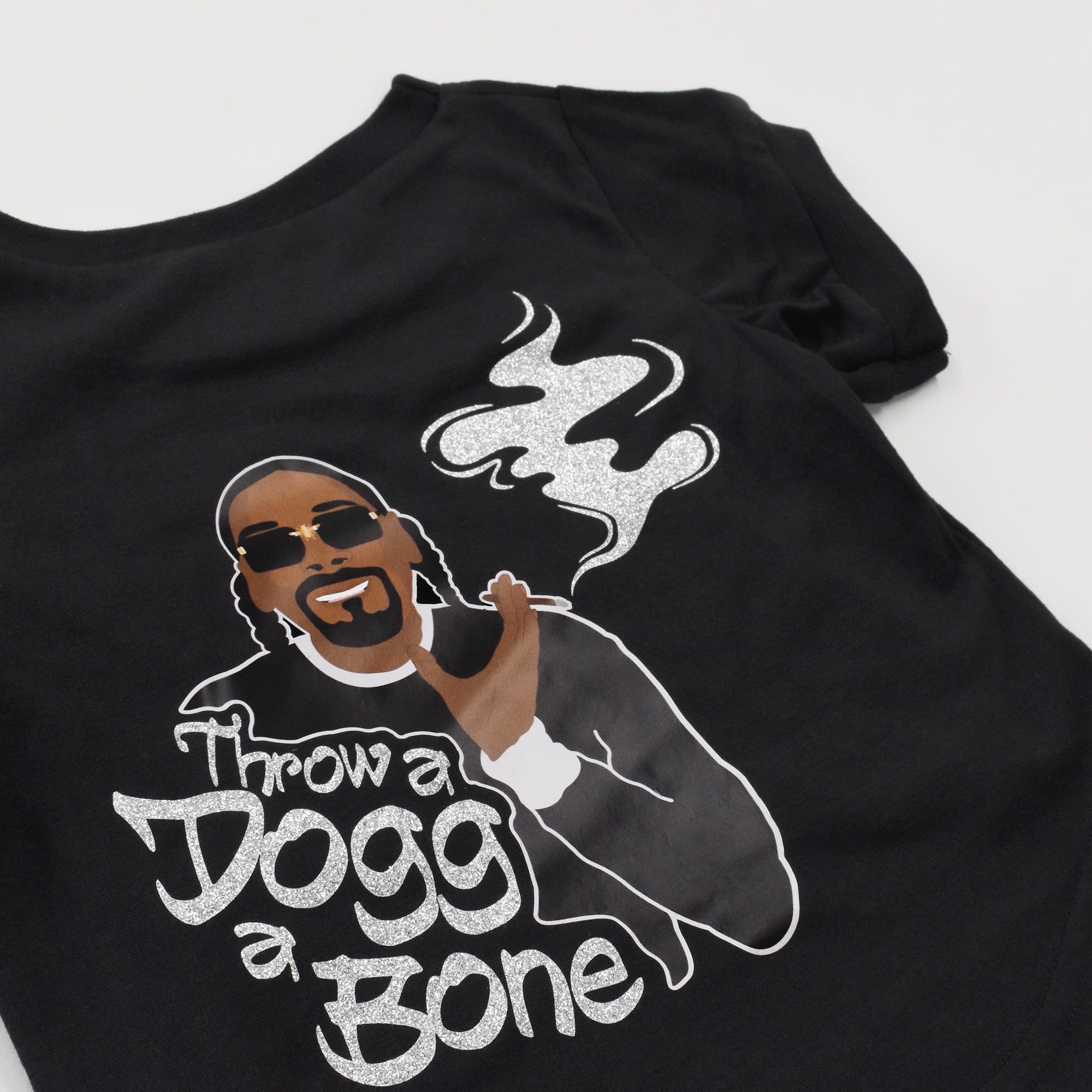 Snoop Doggie Doggs Black Throw a Dog a Bone Deluxe Pet T-Shirt， X-Small