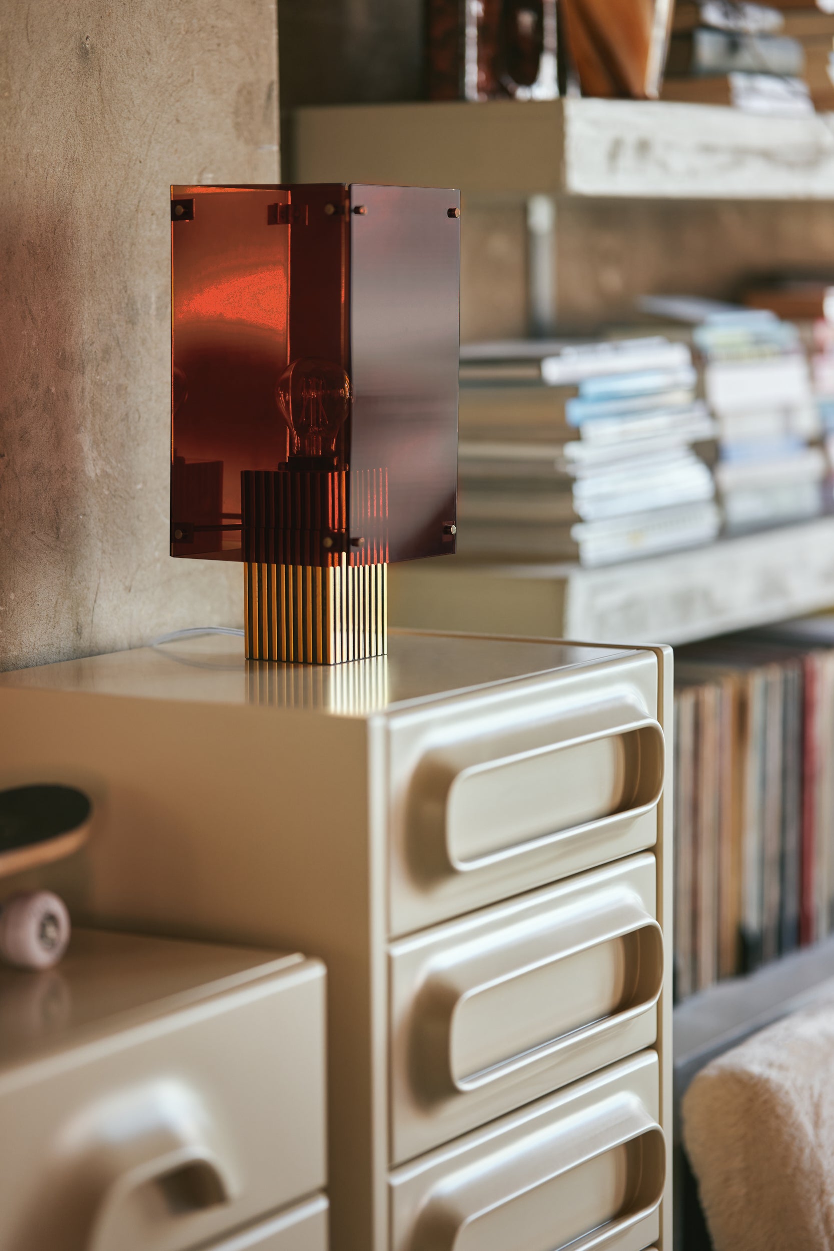 Space drawer cabinet