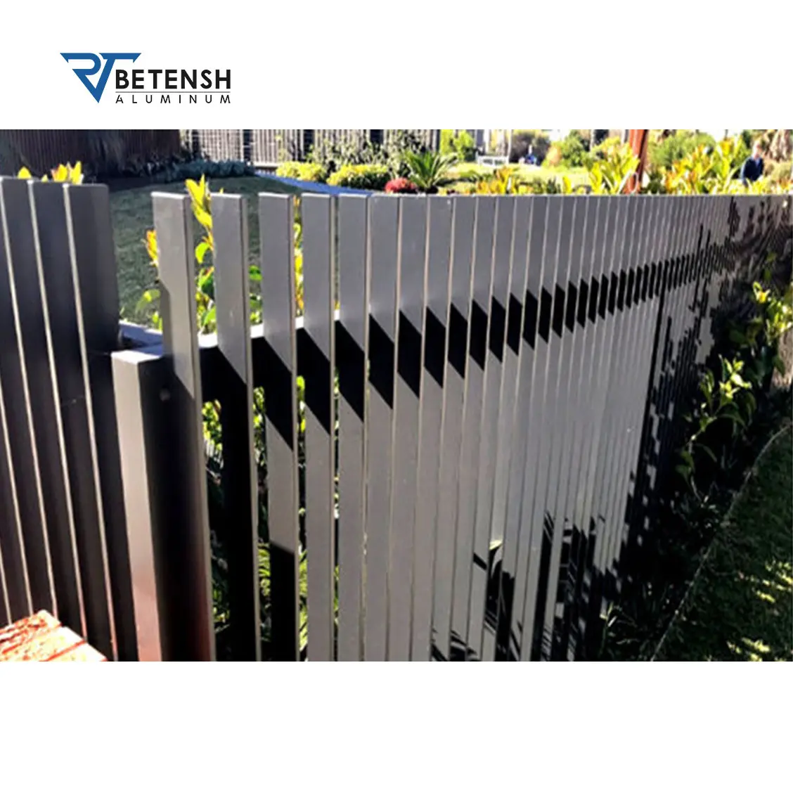 China Factory price Supply power coated Modern Design aluminum blade fence