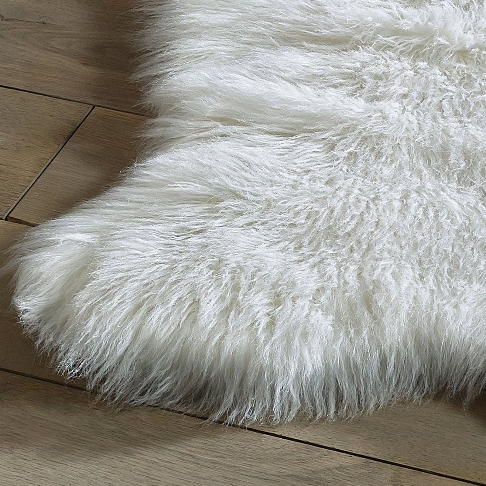 Luxurious Sheepskin Rug -Natural Shp-N