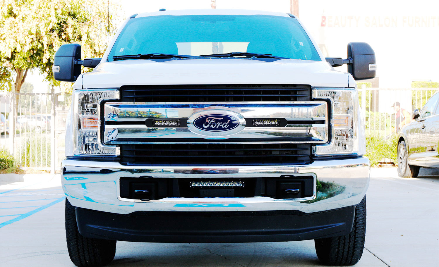 iJDMTOY Front Grille LED Light Bar Kit Compatible With 2017-2019 Ford Pre-LCI F250 F350 Lariat King Ranch， Includes (2) 30W CREE LED Lightbars， Mounting Bezels/Brackets， On/Off Switch Relay Wirings