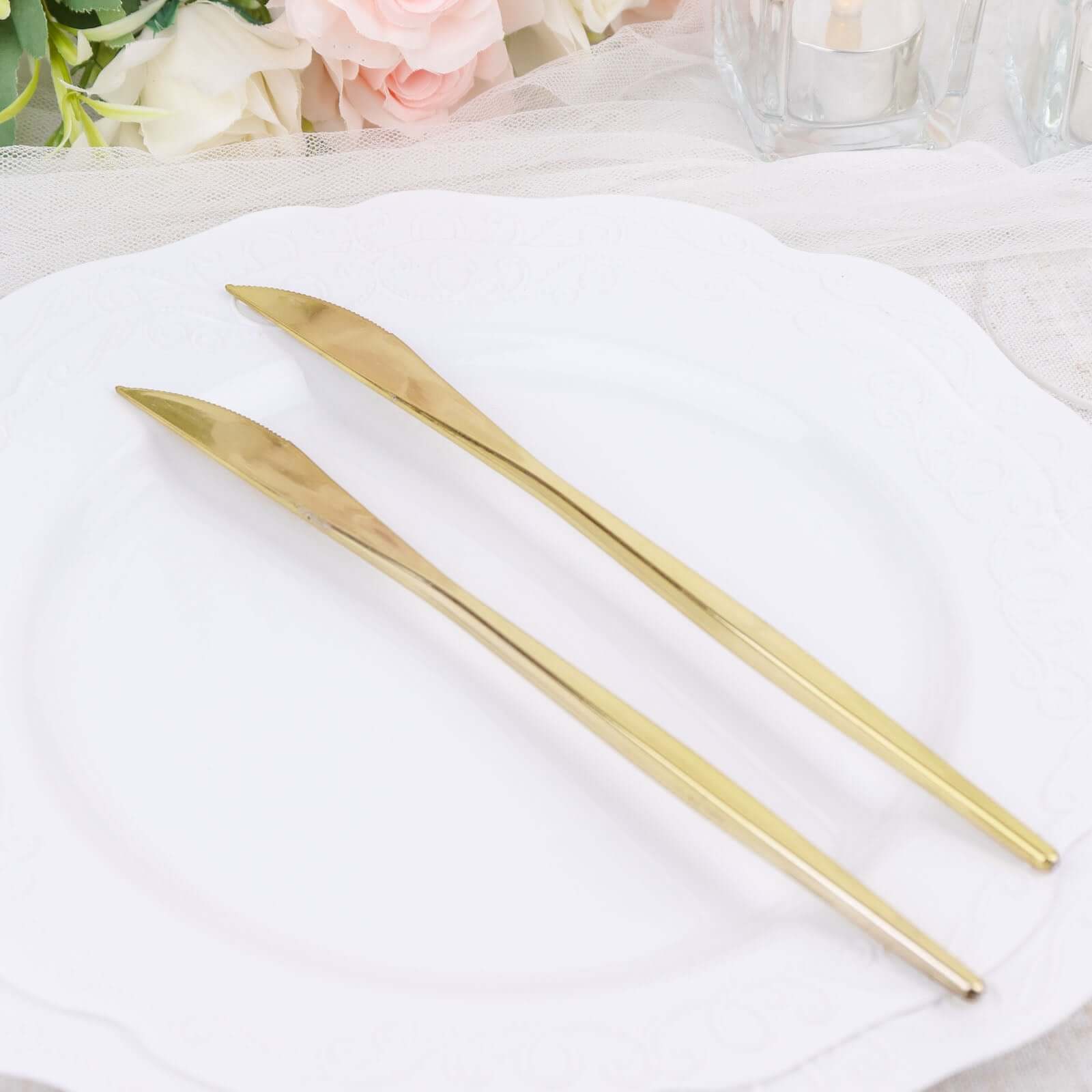 24 Pack Glossy Gold Heavy Duty Plastic Silverware Knives Cutlery, Premium Disposable Sleek Flatware 8