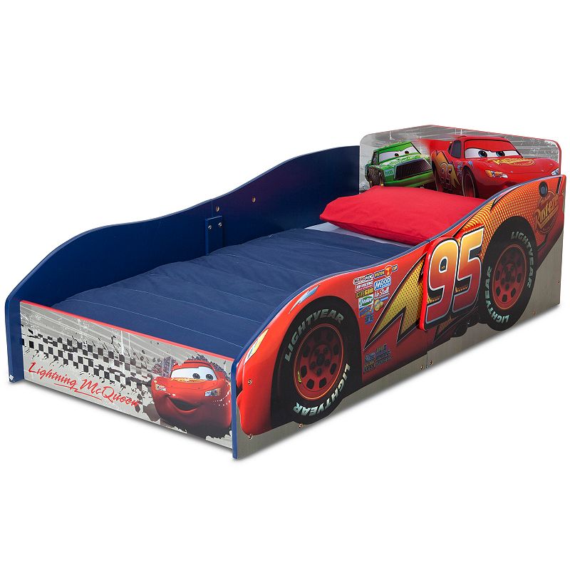 Disney / Pixar Cars Wood Toddler Bed by Delta Children